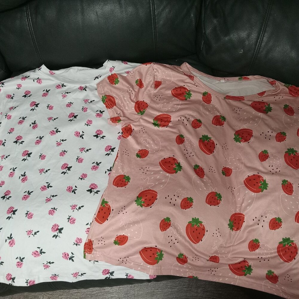 Large boxy short sleeve polyester pajama tops